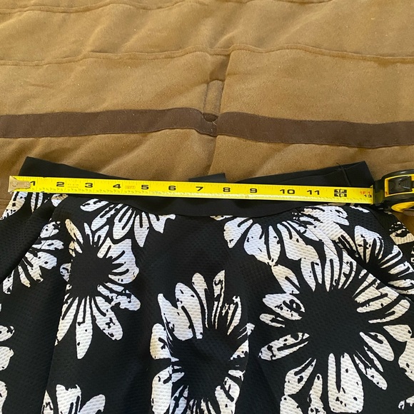 Bobeau midi skirt - Picture 5 of 6